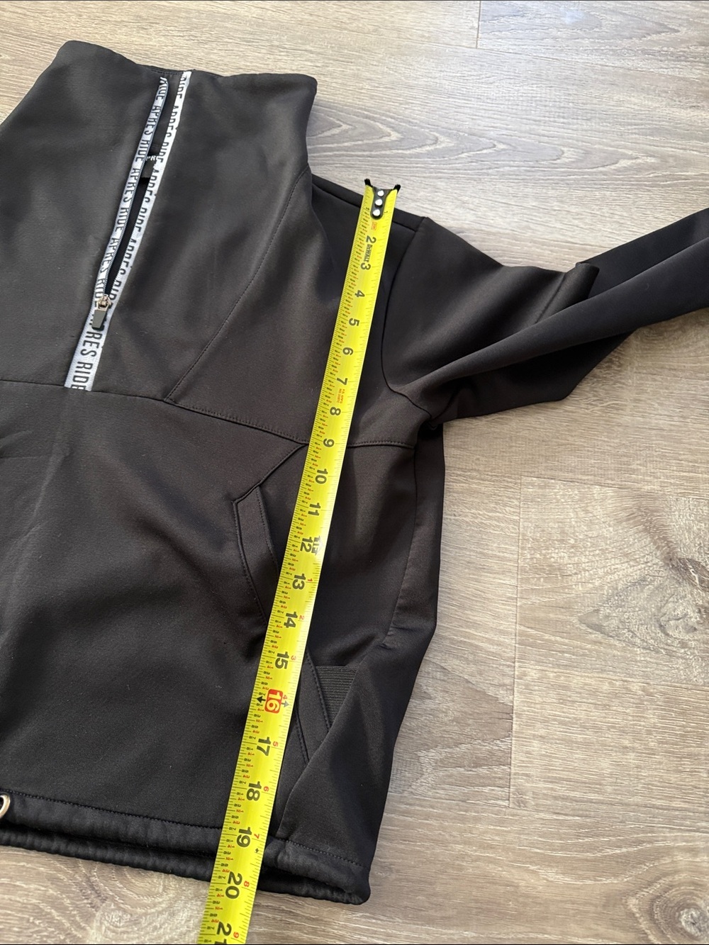 Apres Ride Pullover - Picture 5 of 9